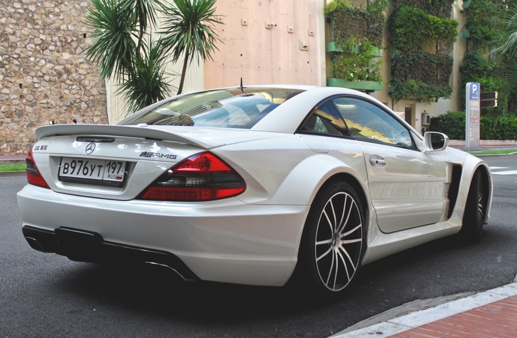 White sl65 AMG