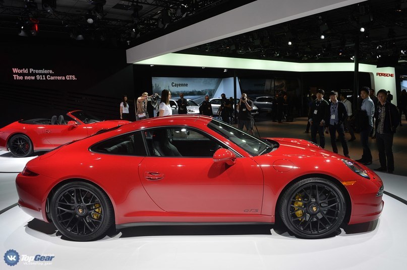 2015 Porsche 911 GTS - 7