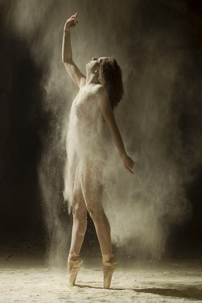 Photographer: Ludovic Florent - 3