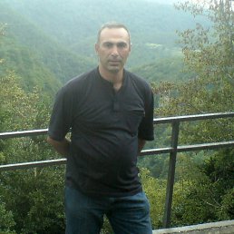 aleksandr, 52, 