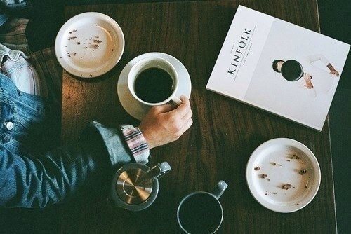 27 книг, которые нужно прочитать до 27 лет.1. Жизнь взаймыЭрих Мария РемаркМужчина, его автомобиль, ...