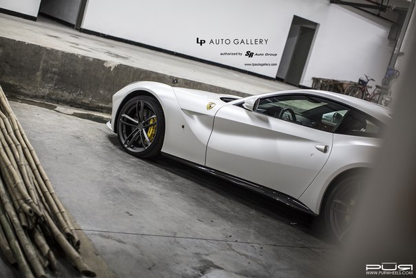 Ferrari F12 Berlinetta. Wheels: PUR RS07, 219, 2212 | Matte Anthracite. - 4