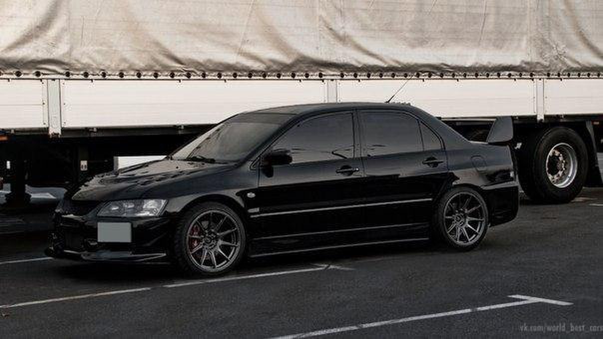 Mitsubishi Lancer Evolution IX