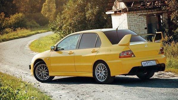 Mitsubishi Lancer Evo 8 - 3