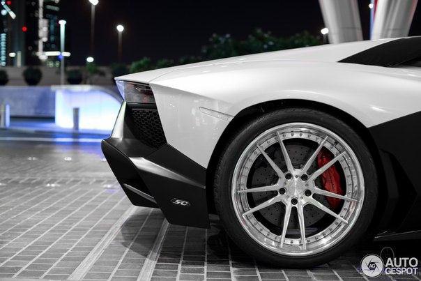 Lamborghini Aventador LP720-4 Roadster 50 Anniversario. - 6