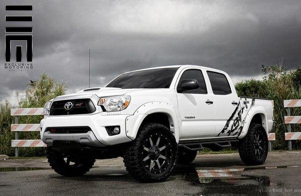 Toyota Tacoma - 2