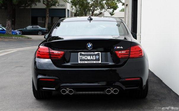 Black Sapphire Metallic BMW M4 Coup (F82).   R6 (2979 )  431 ..  ... - 2