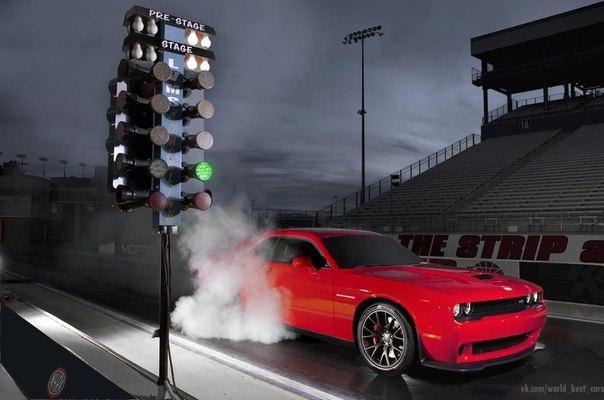 '15 Dodge Challenger SRT - 4