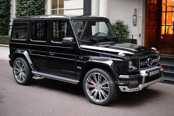 BRABUS 700