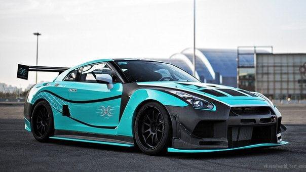 Nissan GT-R