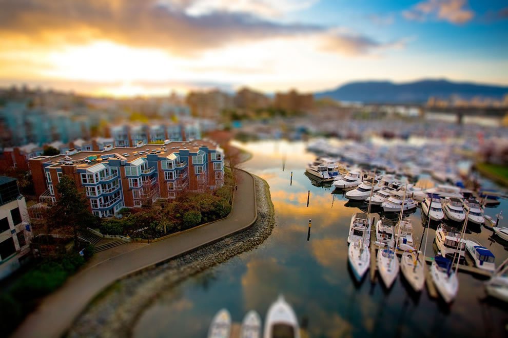         Tilt-Shift. - 2