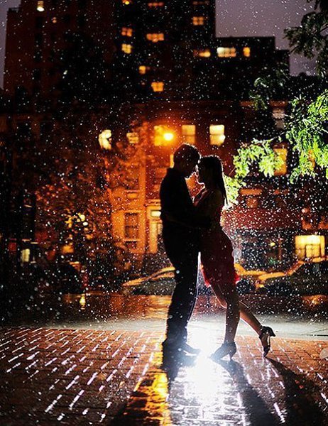 Молодость и зрелость сели на скамейку….Молодость сказала: «Ты как я сумей-ка…»Зрелость отвечала: ... - 5