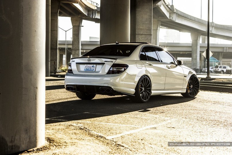 Mercedes-Benz C63 AMG - 5