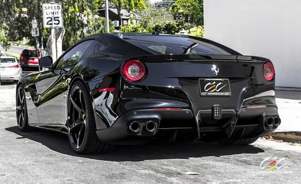 Ferrari F12 Berlinetta.6.3L V12Мощность: 740 л.с.Коробка передач: РоботПривод: ЗаднийРазгон до ... - 3