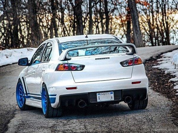 IND Mitsubishi Lancer Evolution X 311RS - 3