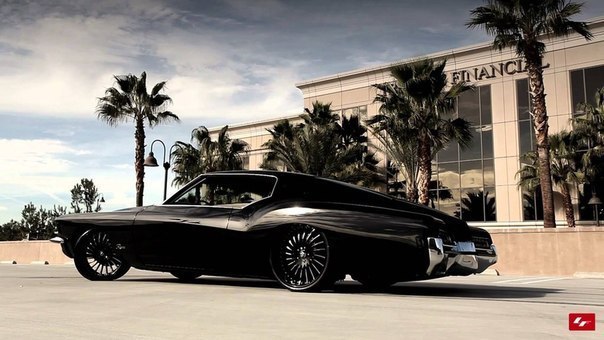 1972 Buick Riviera - 5