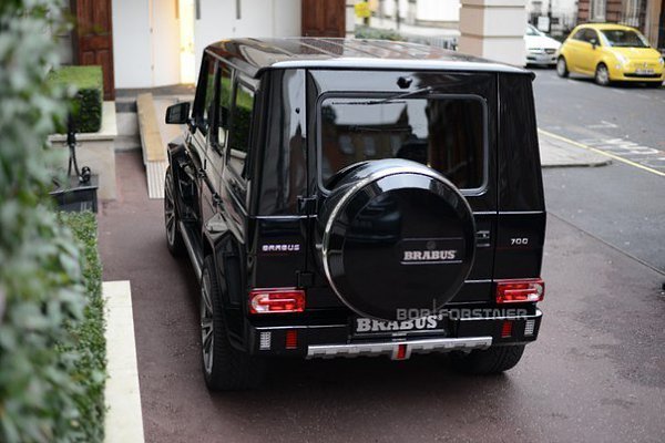 BRABUS 700 - 5