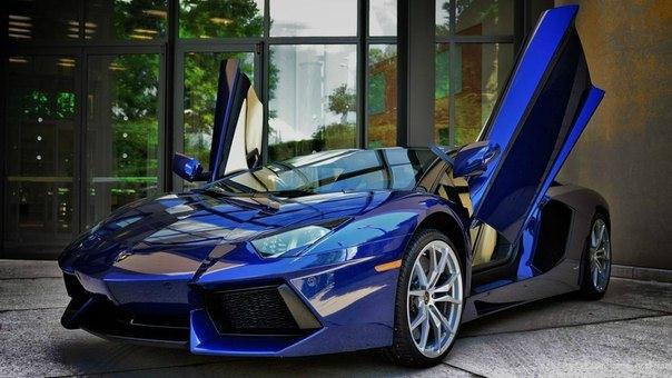 Lamborghini Aventador LP700-4