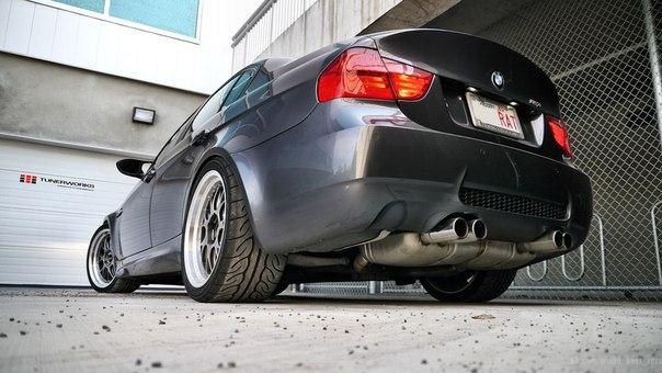 BMW M3 Sedan.4.0L V8: 420 .. : 400 :   : 4.7 ... - 2