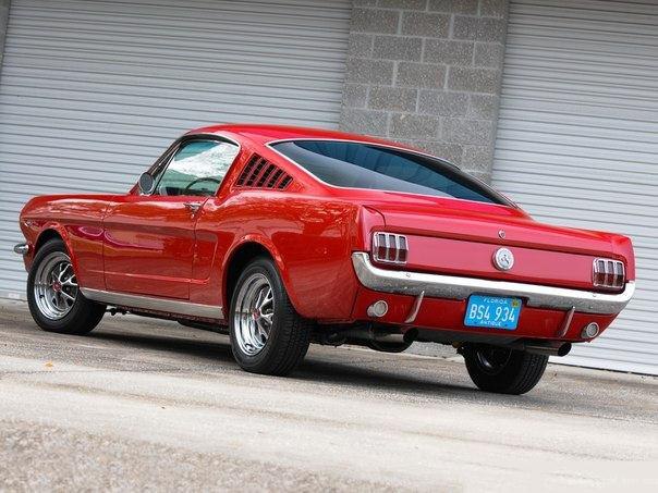 1966 Ford Mustang Fastback - 2