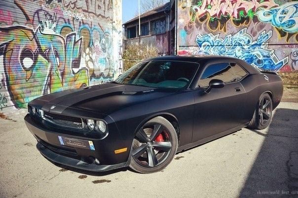 Dodge Challenger SRT8 - 6