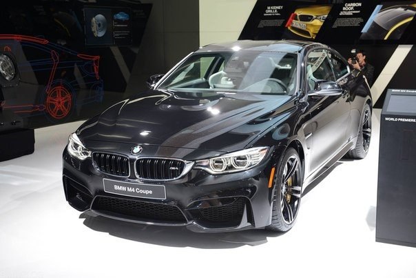 BMW M4 (F82) Black