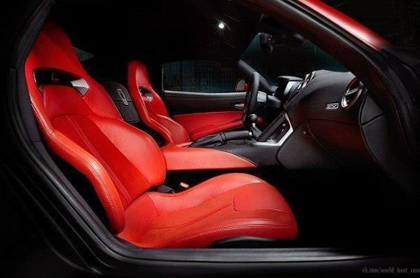 Dodge SRT Viper GTS.Цена: 8.6 млн. руб.Мощность двигателя: 640 л.с.Разгон до 100 км/ч: 3.2 сек.Макс. ... - 3