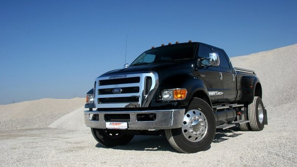 Ford F650.