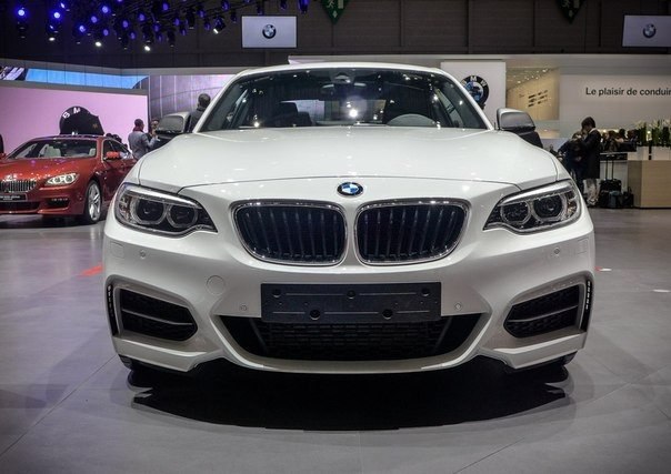 #BMW M235i
