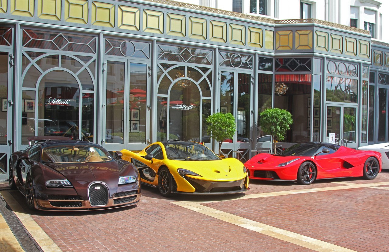 Summer Toys. Bugatti Veyron Grand Sport Vitesse Rembrandt; McLaren P1; Ferrari LaFerrari.