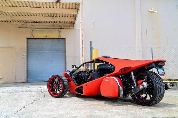 Matte-Red Trio Wrapped by TaTe Design. Dodge Charger, BMW 7 Series and a T-Rex 3Wheeler. - 5