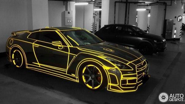 Tron Nissan GT-R. - 3