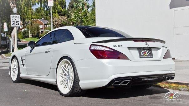 Mercedes-Benz SL63 AMG - 4