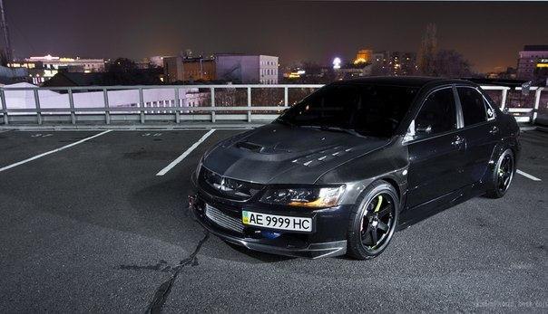 Mitsubishi Lancer Evolution 9 - 2