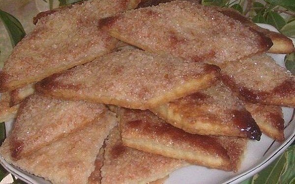 Простое в приготовлении и очень вкусное ,хрустящее печенье.Ингредиенты:1 пачка маргарина (250гр),2 ...