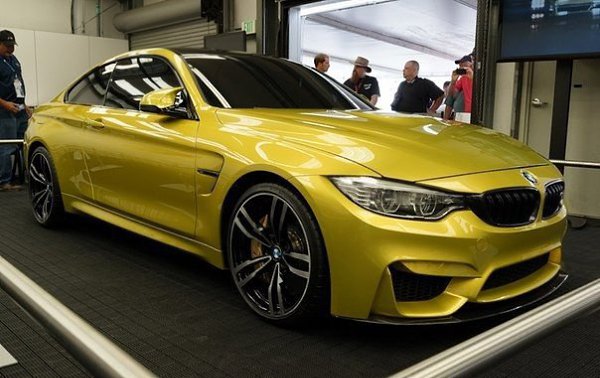 #BMW M4