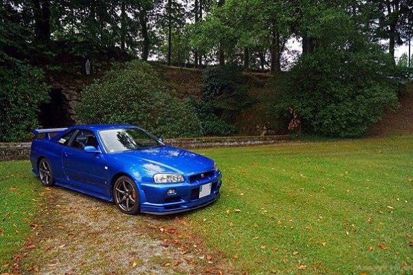 Nissan Skyline GT-R R34 - 3