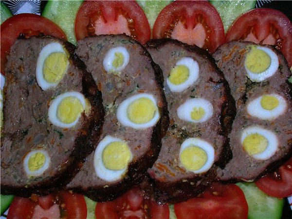 ТОР - 10 Вкусных и сытных рулетов для Вашего стола.1. РУЛЕТ. КОТОРЫЙ НРАВИТСЯ ВСЕМ.ИНГРЕДИЕНТЫ800 ... - 2