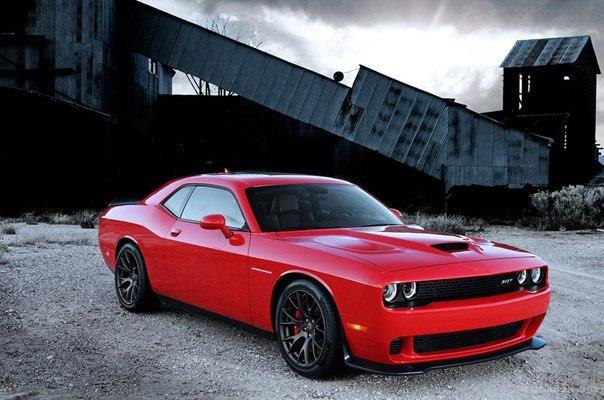 2015 Dodge Challenger SRT - 2