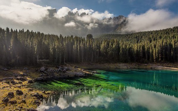 Подписывайтесь на нас:;-).http://fotostrana.ru/public/233467 Озеро Карецца, Италия