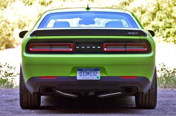 2015 Dodge Challenger SRT Hellcat - 2