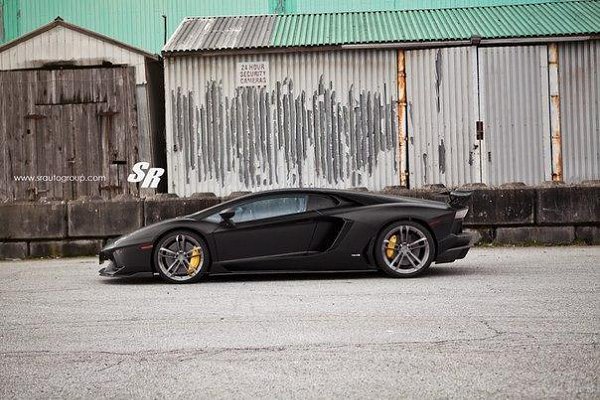 Lamborghini Aventador LP700-4. - 5