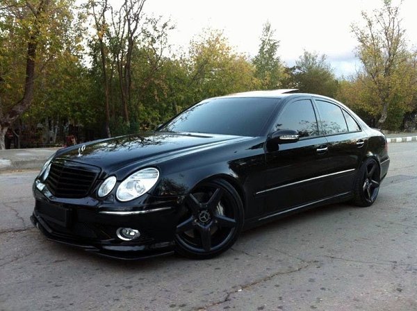 Mercedes-Benz E55 AMG