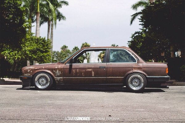 BMW 325is - 8