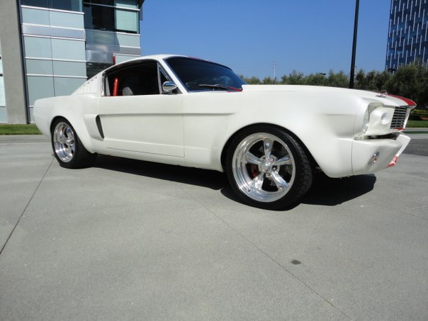 1965 Ford Mustang Fastback GT Custom - 3