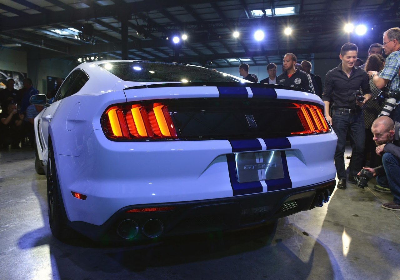 Ford Shelby GT350 Mustang 2016