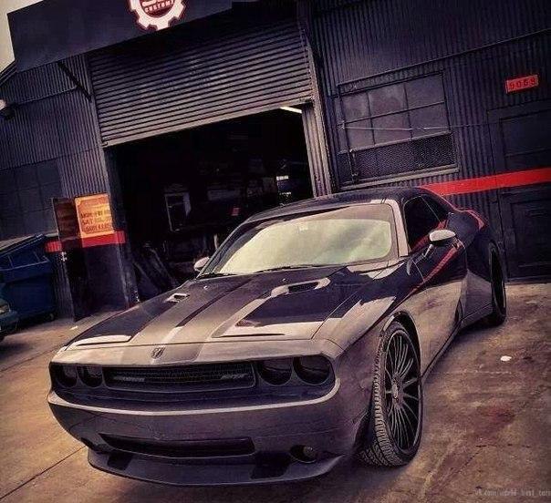 Dodge Challenger Custom