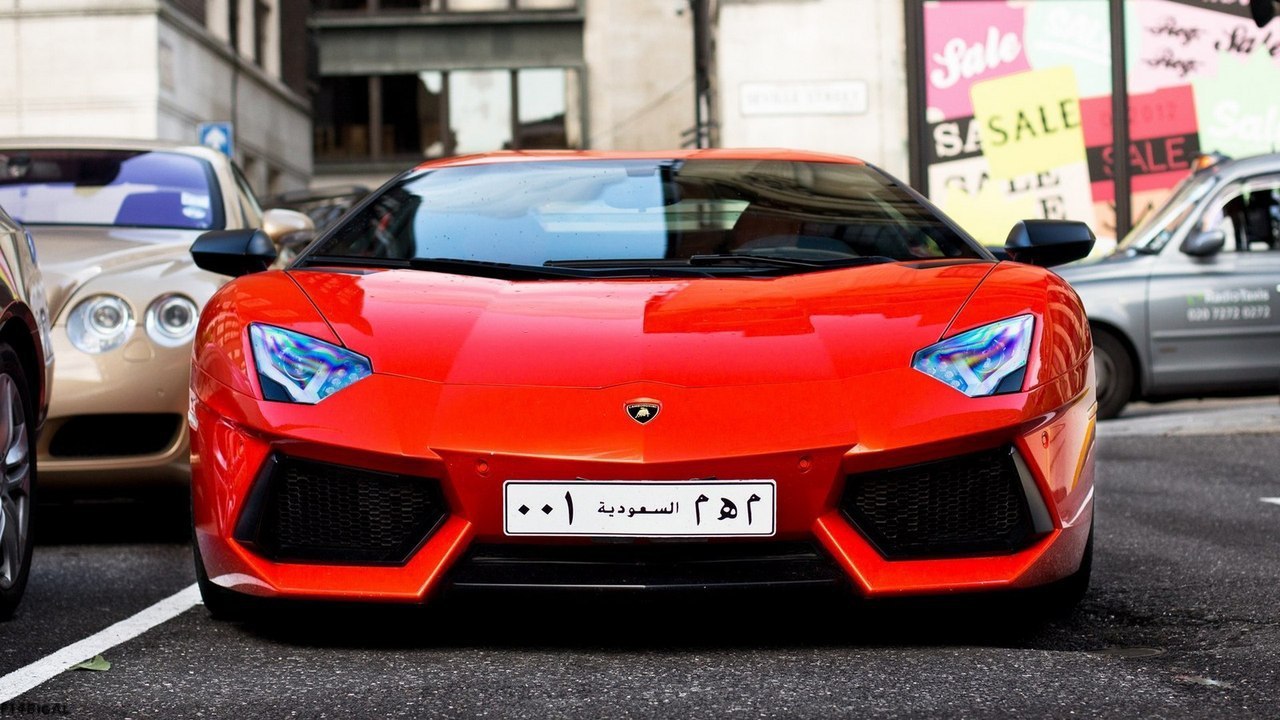 Lamborghini Aventador LP700-4