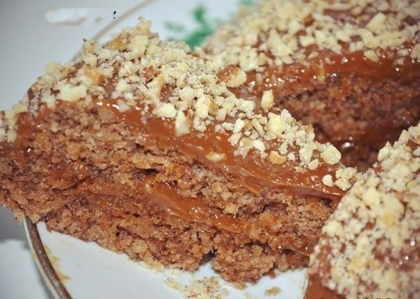 5-минутный ореховый торт без муки и масла.Ингредиенты:3 яйца1 упаковка (200 грамм) молотых орехов ...