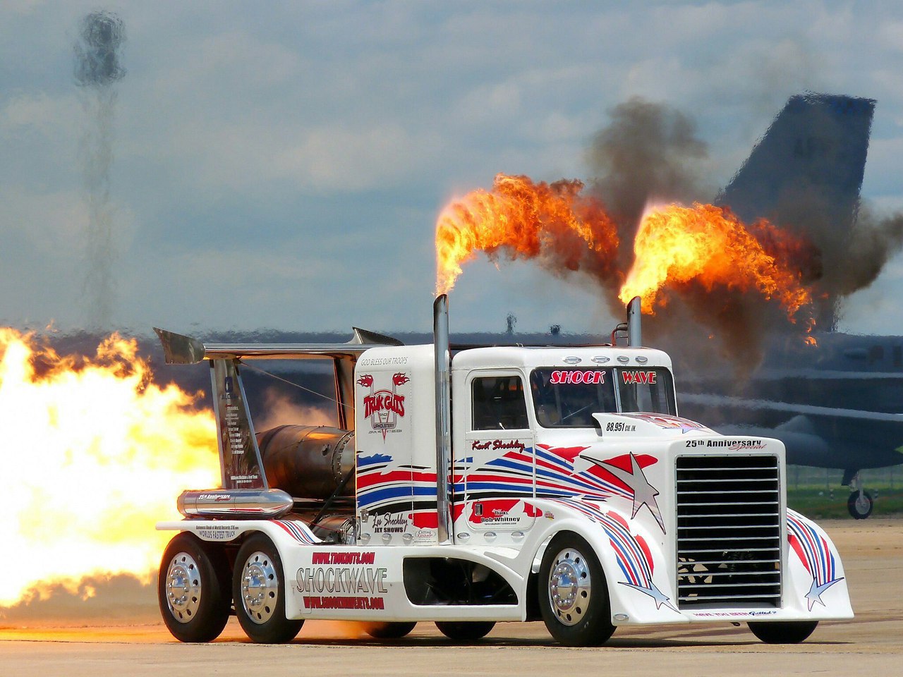     (Les Shockley)     Peterbilt 359  ...